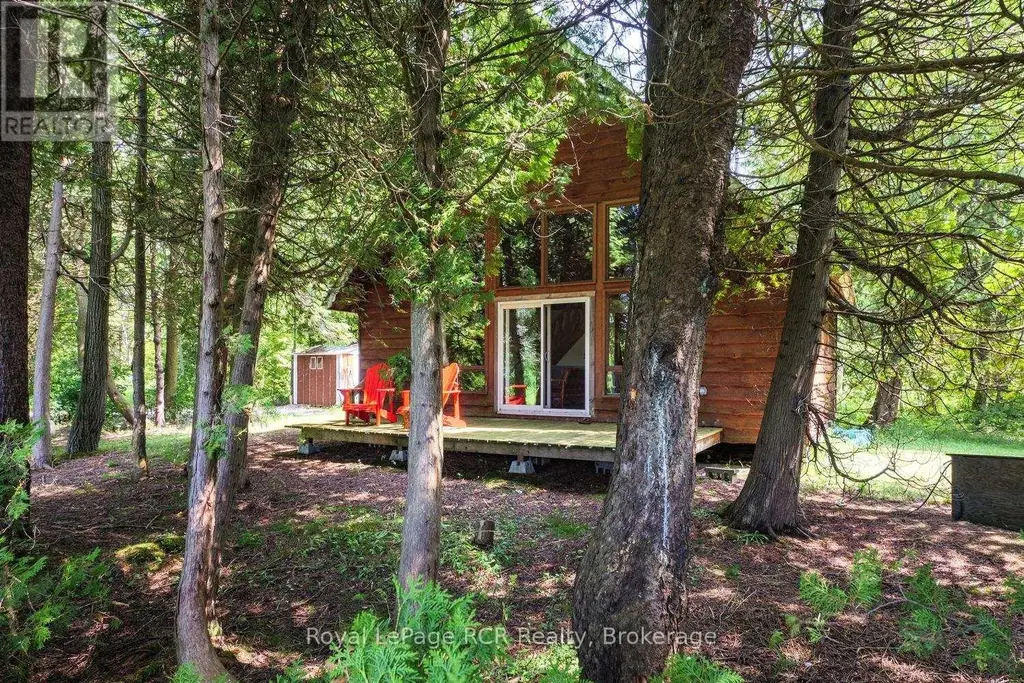 16 Youngs Drive, South Bruce Peninsula